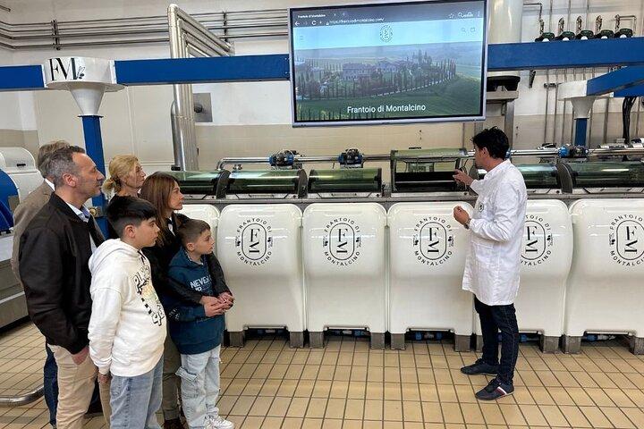 Montalcino : トスカーナオリーブオイルミルツアー＆テイスティング