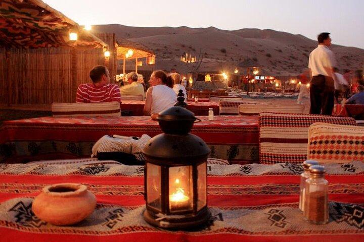 Cena e giro in cammello nel deserto di Agafay con trasporto