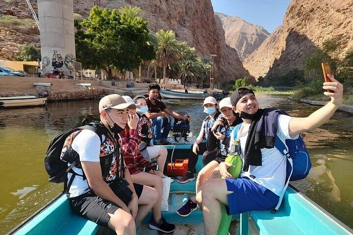 Privater Transfer von Maskat nach Wadi Shab und zurück