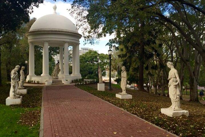 Buenos Aires Highlights Walking Tour with a Guide