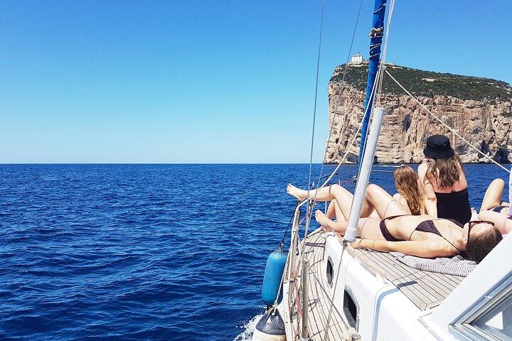 Esperienza Privata in barca a vela ad Alghero