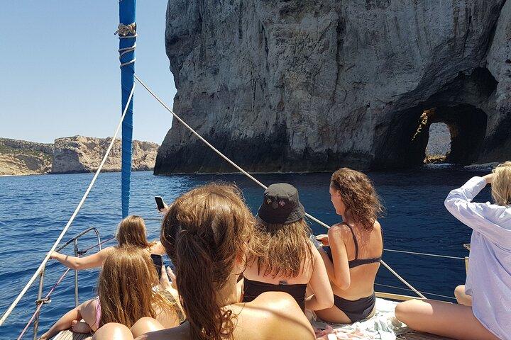 Esperienza in Barca a Vela verso Capo Caccia da Alghero