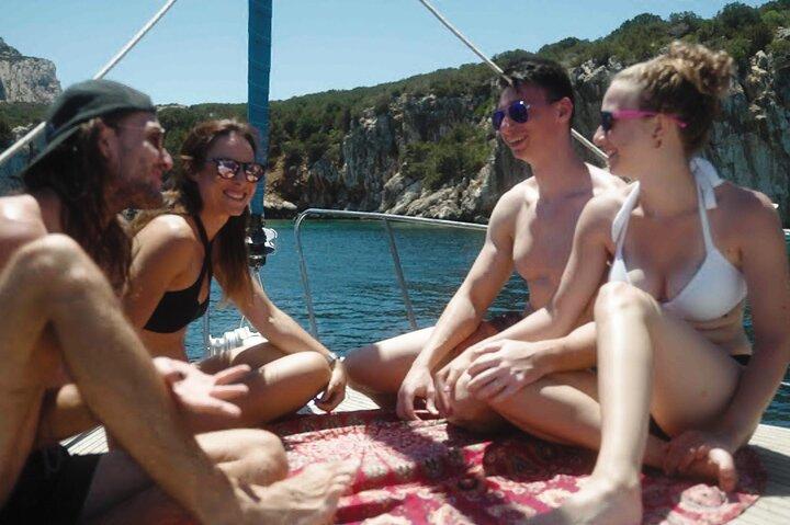 Esperienza Privata in barca a vela ad Alghero