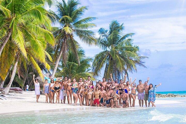 Aventura Caramarã na Ilha Saona saindo de Punta Cana com almoço