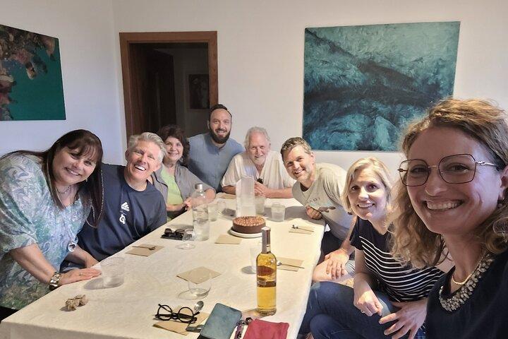 Veneza como um local: Vini e Cichetti na casa de Liuba e Hugo