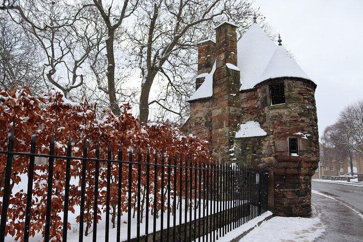 Maria Regina di Scozia: tour a piedi autoguidato della città vecchia di Edimburgo