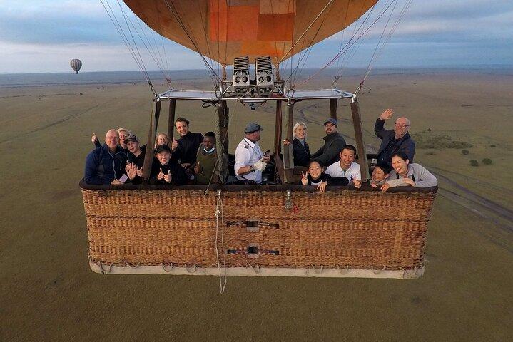 4-tägige Masai Mara-Safari kombiniert mit einer Fahrt im Heißluftballon