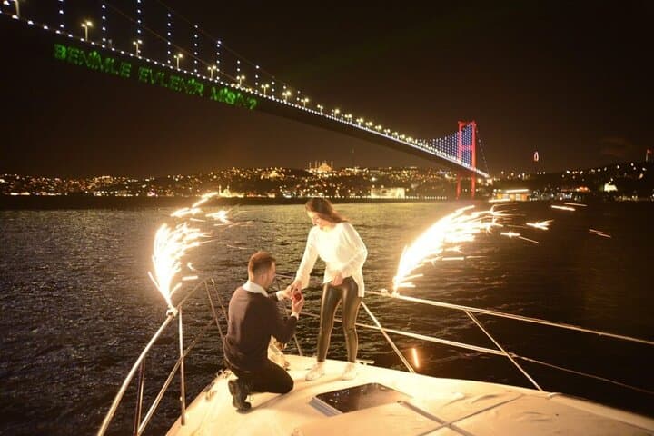 Private Yacht Istanbul Sightseeing or Special Occasion