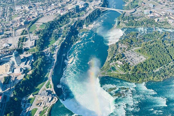 Niagara Day Trip por Micko com cruzeiro e / ou Skylon!