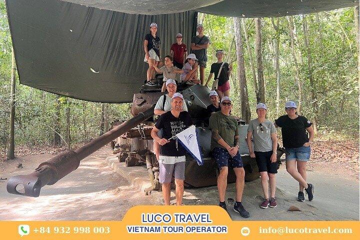Tunnels Cu Chi Meio dia de Ho Chi Minh City