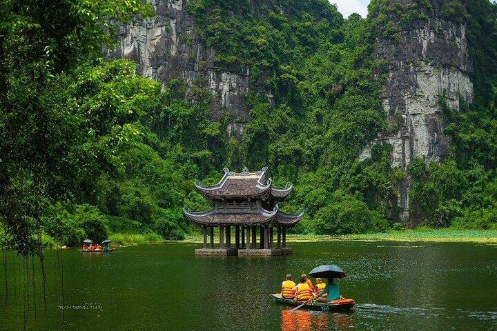 Från Hanoi: Natursköna Ninh Binh, Hoa Lu, Trang An med lunchbuffé
