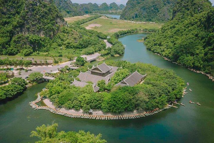 Hanoi: Deluxe dagstur utforska Bai Dinh-pagoden, Trang An Grottoes