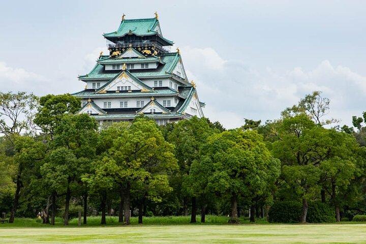 大阪の名所を自家用車で巡る