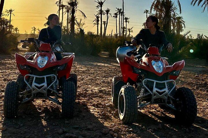 マラケシュ : Excursion en Quad dans la Palmeraie et désert jbilet