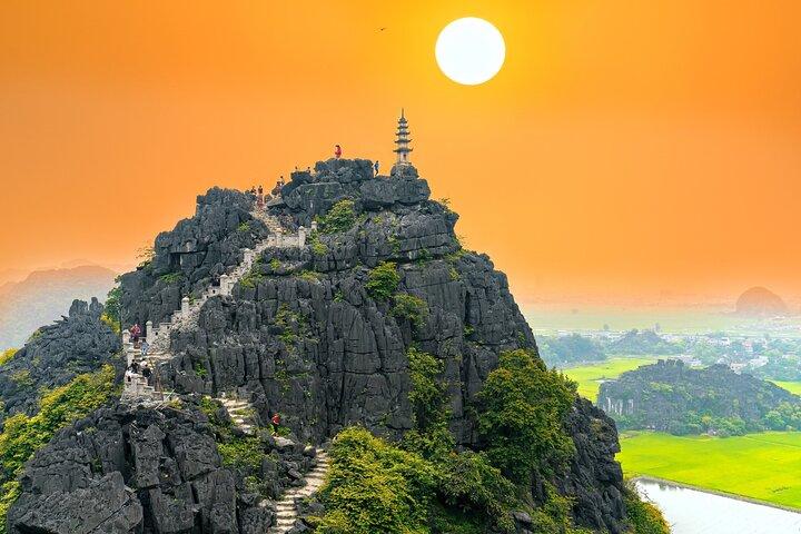 Excursión de un día a Ninh Binh desde Hanoi con visita a Tam Coc o Trang An y cueva Mua