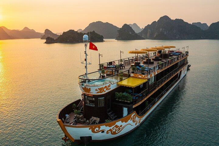 2 dage, 1 nat i Lan Ha Bay med Icon Cruise fra Hanoi