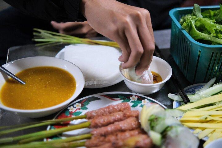 Hue Street Food Discovery Guidad tur med kulinarisk expert