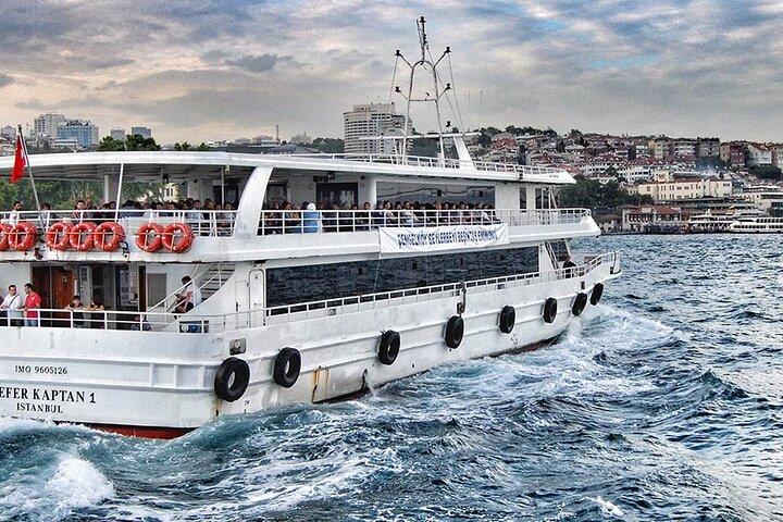 Half Day Istanbul Boshphorus and Spice Market Tour