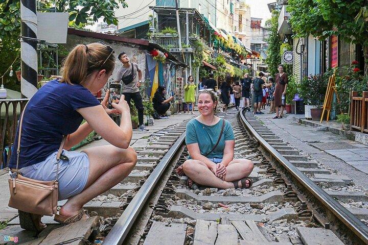 Tour privado: recorrido de día completo por la ciudad de Hanoi con Train Street