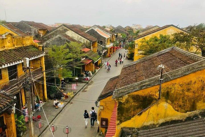 Hoi An/Da Nang til Phong Nha eller Phong Nha til Hoi An med privat bil