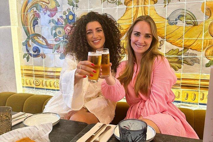 Visita de degustação de vinho e comida de Lisboa de HIDDEN GEMS (pequenos grupos)