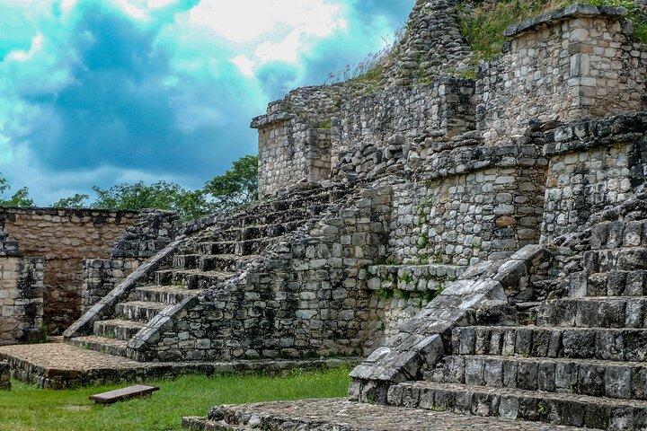 エク・バラム、バリャドリッド、神聖なセノーテのマヤ遺跡を探索