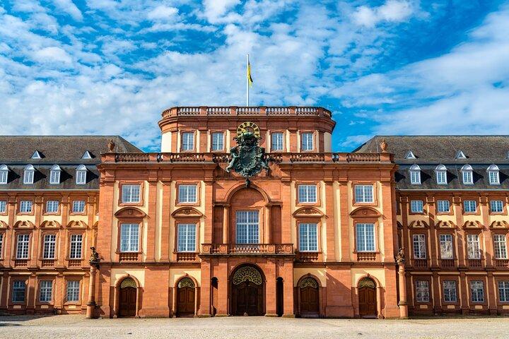 Búsqueda del tesoro autoguiada y rally urbano en Mannheim