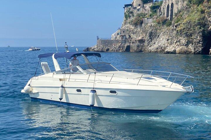 AMALFI COAST e LI GALLI "8h Boat TOUR" da Salerno