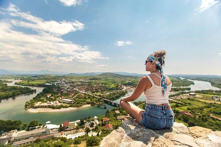 Tour por ALBANIA: Rozafa, lago Skadar, cataratas del Niágara, Shkodra