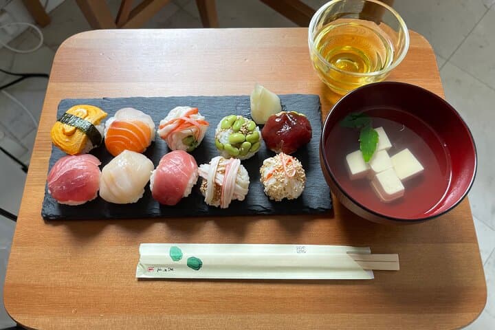 [NEW]JPN CULTURE - Buy@Toyosu Market SUSHI Making +TEA +Maid Cafe