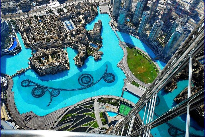 Entrada al Burj Khalifa en la cima, con traslados, Dubái