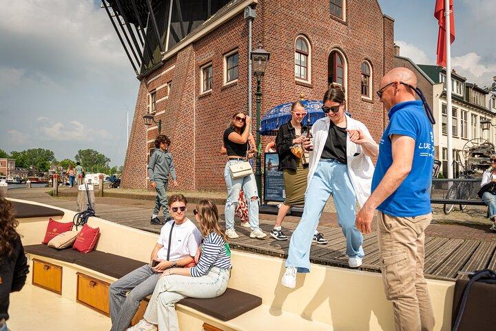 Haarlem Open-Boat Canal Cruise med liveguide (elektrisk båd)