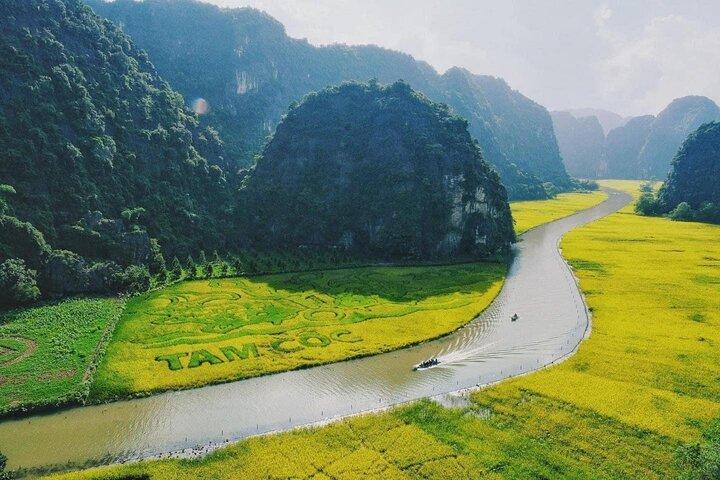 Hanoi : Deluxe Tour zur alten Hauptstadt Hoa Lu, Bootsfahrt Tam Coc