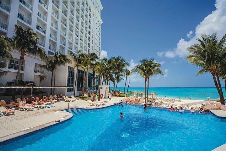 Transporte Privado al Aeropuerto de Cancún y Riu Cancún