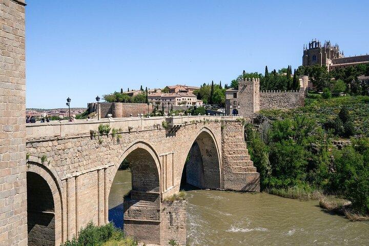 Toledo Ganztag mit Weingutbesuch, Tapas und Weinprobe