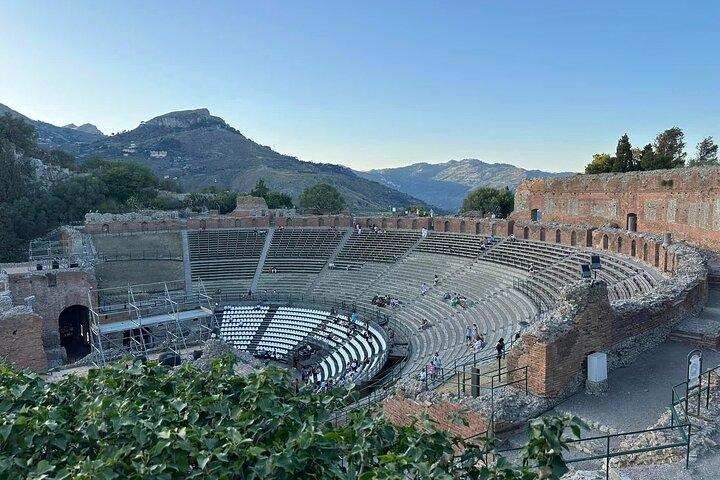 Skip-the-Line Taormina Half Day Greek Theater and Historic Center
