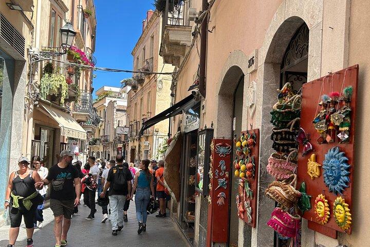 Skip-the-Line Taormina Half Day Greek Theater and Historic Center