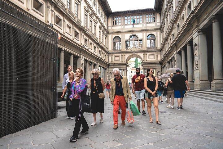 Galeria privada Uffizi e excursão a pé pela cidade de Florença