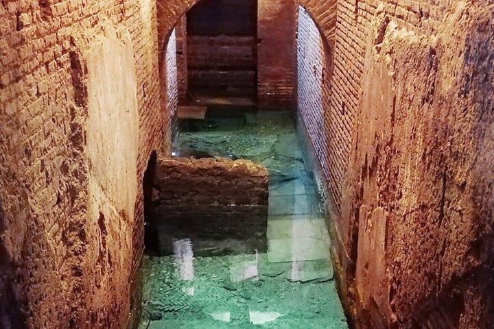 Visita Guida per il Pantheon e la Fontana di Trevi Sotterranea