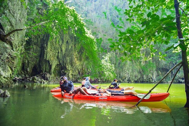 Ganztägiges Kajak-Abenteuer in der Bor Thor Sea Cave ab Krabi
