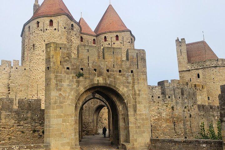 Les Remparts médiévaux de Carcassonne : une visite audio autoguidée
