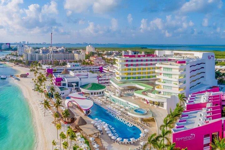 Traslado privado al aeropuerto de Cancún y Temptation Cancún Resort
