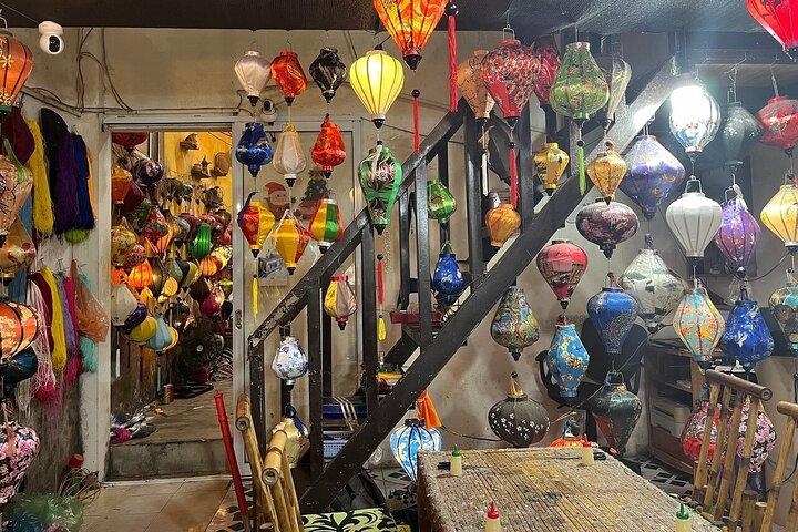 Hoi An Adventure: Bamboo Boat Excursion & Lantern Crafting