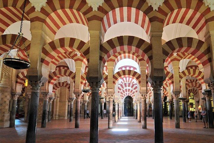 Privétour door Cordoba: Moskee-Kathedraal, Joodse wijk en binnenplaatsen