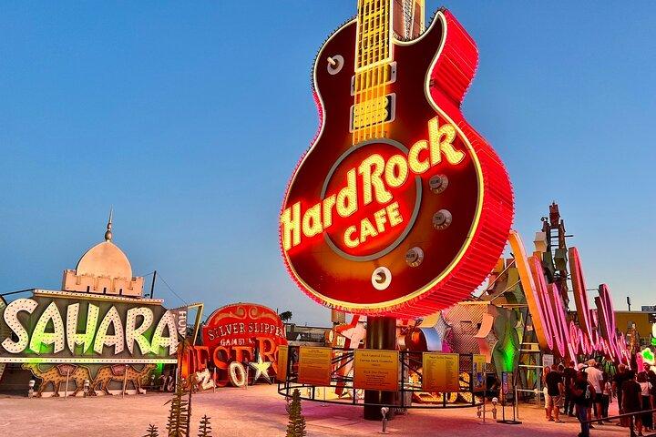 Las Vegas : Neon Museum Night Experience und Open-Top-Bustour