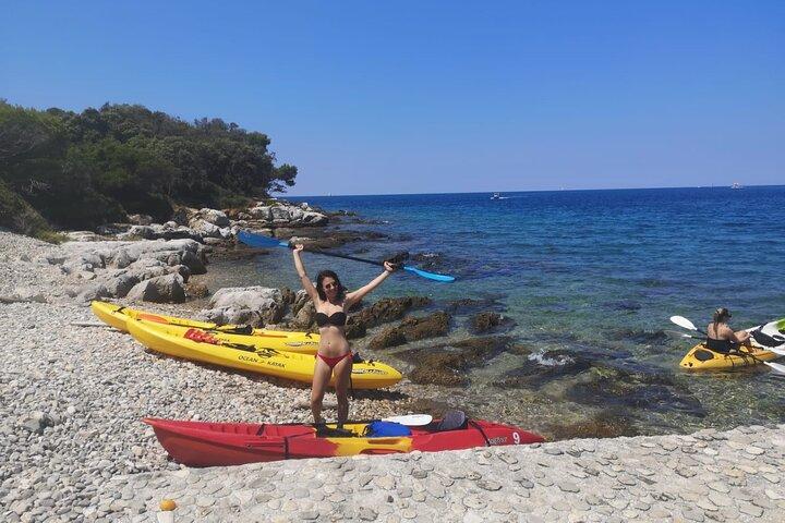 Rovinj: カヤック4時間レンタル－島、海、シュノーケリング