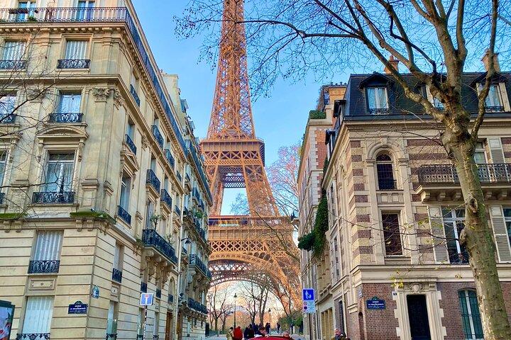 Small Group Eiffel Summit Tour By Lift