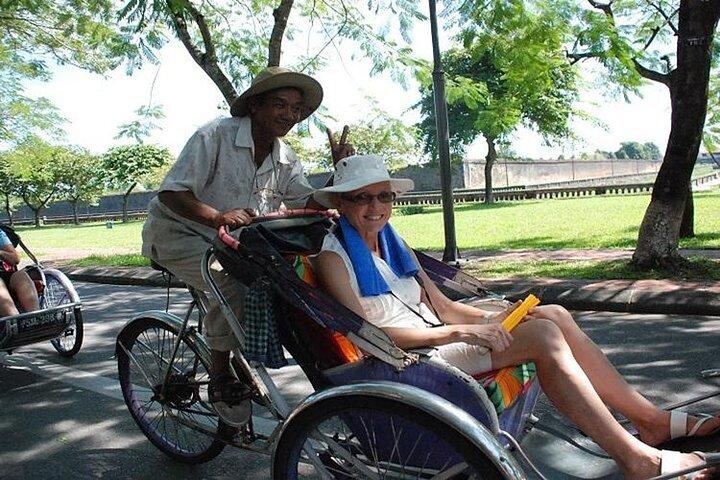 Hue City Cyclo Journey: explorando joias culturais exclusivas