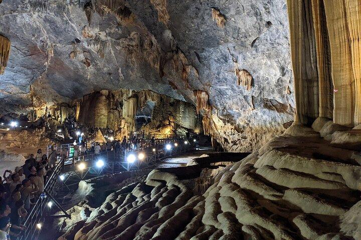 Ab Dong Hoi: Paradise Cave und Phong Nha Cave Tour mit Mittagessen