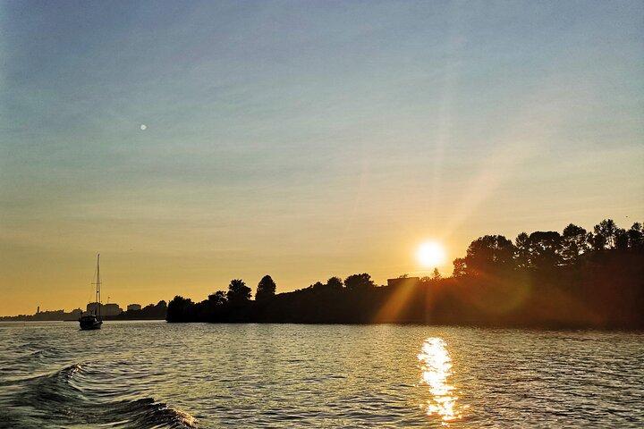 Kingston Sunset Cocktailkryssning